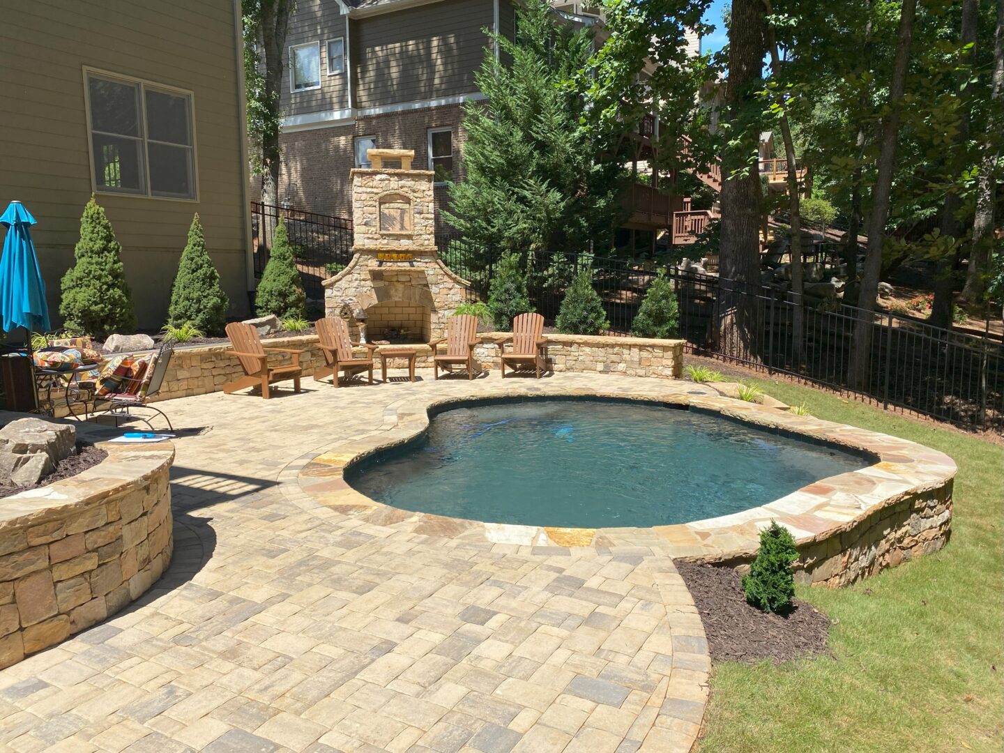 new custom pools near you 